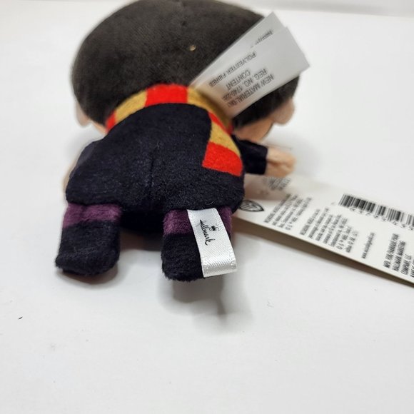 Hallmark Wizarding World HARRY POTTER Small Stars Plush Ornament New Gift Toy 4" - Picture 3 of 7